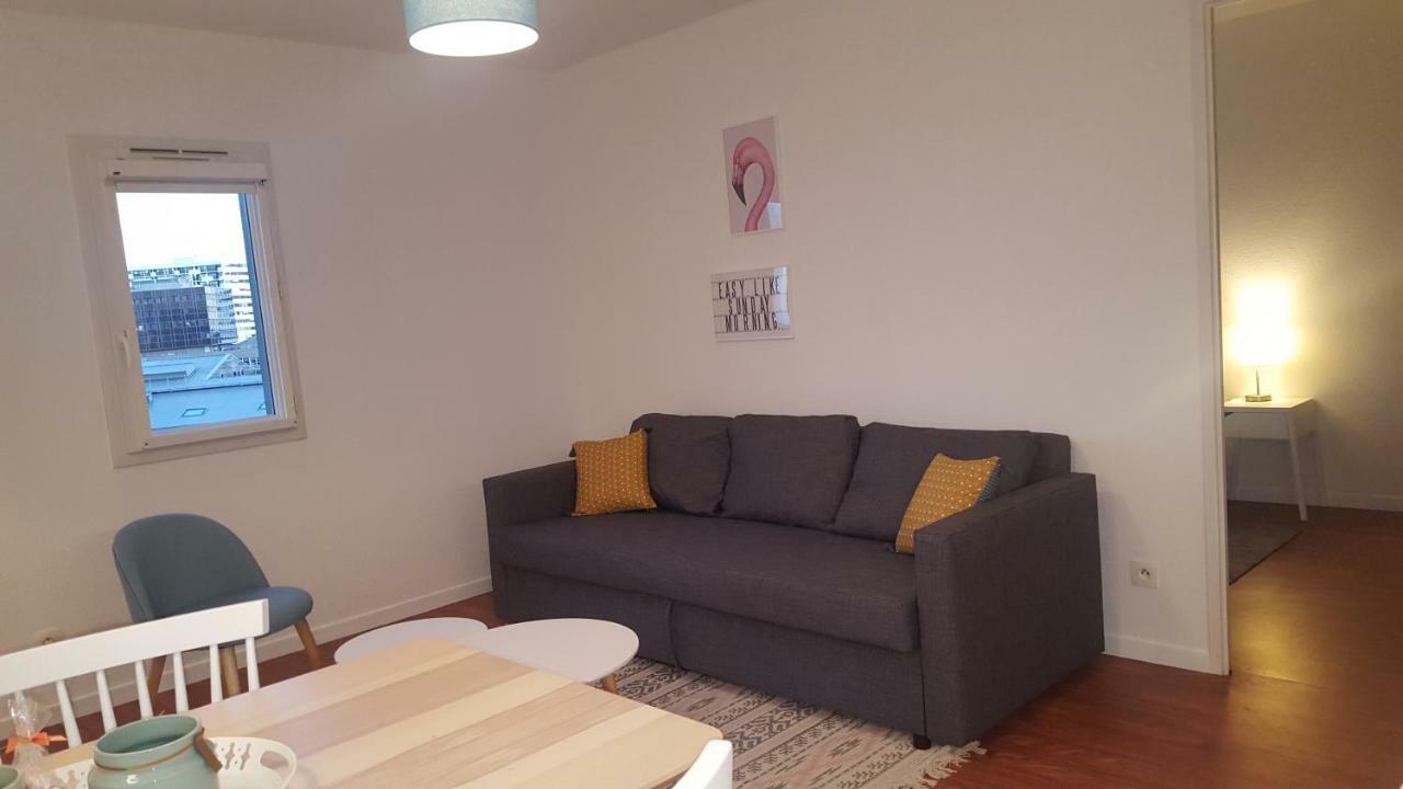 Appartement Sur L'Ile De Nantes - Place De Parking Gratuit 외부 사진