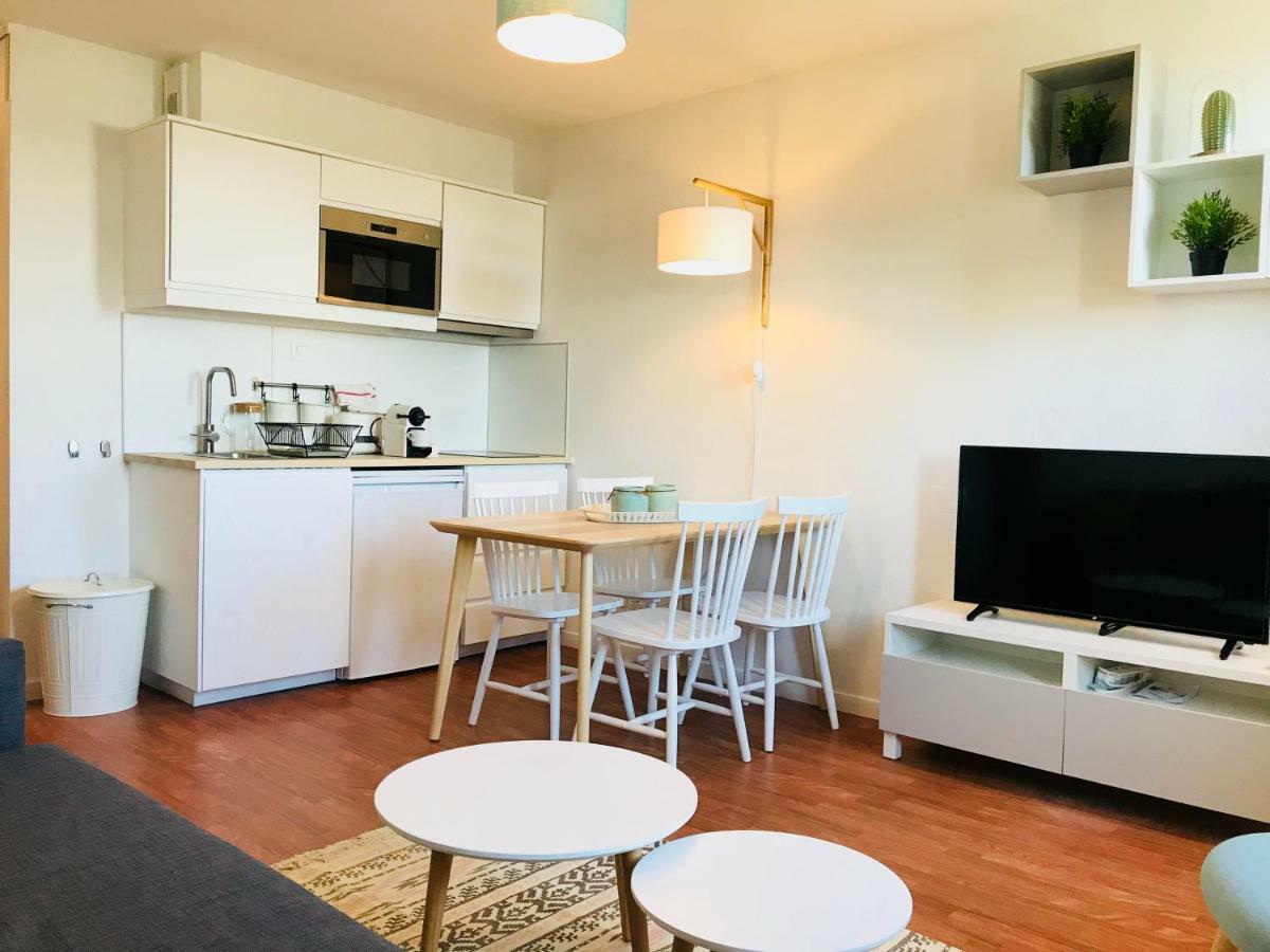 Appartement Sur L'Ile De Nantes - Place De Parking Gratuit 외부 사진